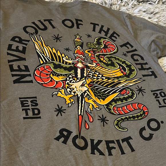 Gray Graphic Men's Shirt - Picture 2 of 4